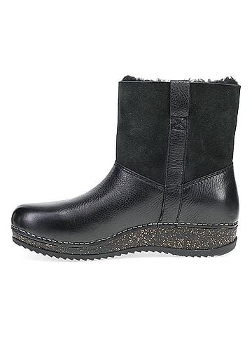 Dansko Women's Mckenzie Waxy Milled Boots in Black (view 2)