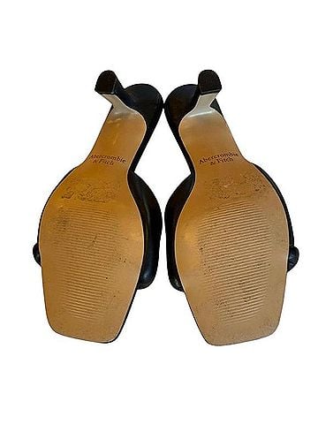 Abercrombie & Fitch Puffy Twist Mule Heel Mule/Clog (view 2)