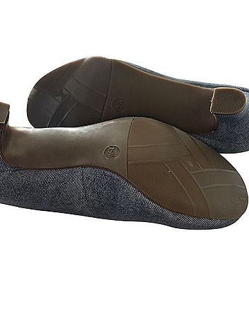 Array Heels (view 2)