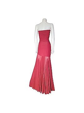 REVOLVE Women's Dresses On Sale Up To 90% Off Retail | ThredUp