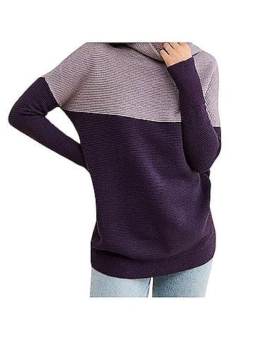 RD Style Turtleneck Sweater (view 1)