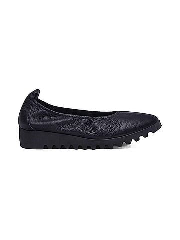 Aetrex Women's Brianna Ballet Flat Shoes (view 1)