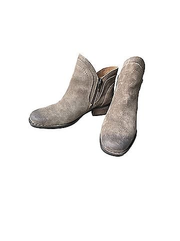 Born Boots (view 1)