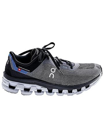 On Cloud Cloudflow 4 running shoe with CloudTec sole Sneakers (view 1)