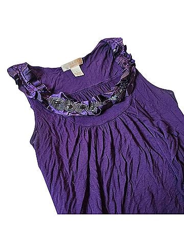 Kenar Sleeveless Top (view 2)