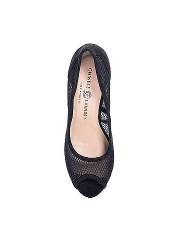 Chinese Laundry Hallsy Platform Pump (view 2)