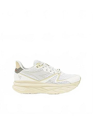 Diadora Women's Atomo V7000 Sneaker (view 1)