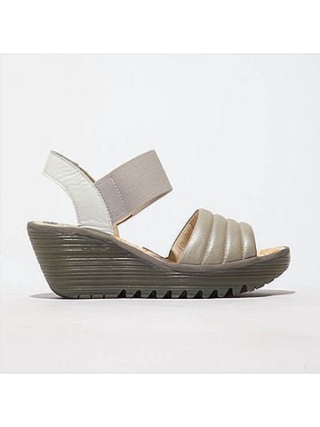 FLY London Women's Yiko Wedge Heels (view 2)