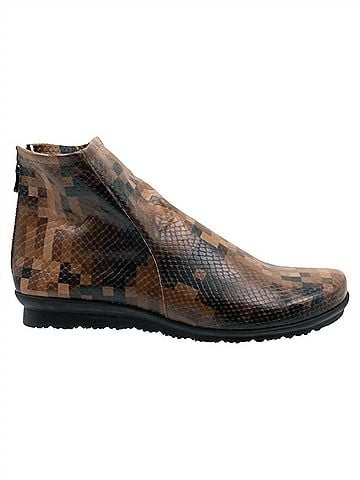 Arche Women's Baryky Ankle Boots (view 1)