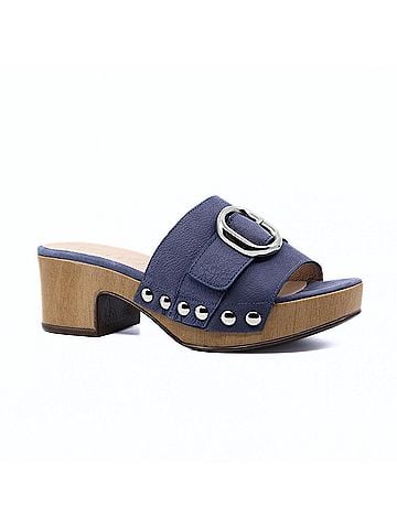 Wonders Baltic Studded Women's Clog (view 2)