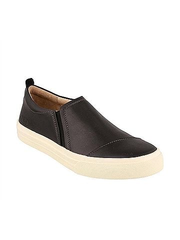 Taos Women's Twin Gore Luxe Slip On Sneakers (view 2)