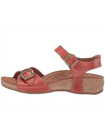 Taos Women's Vera Wedge Sandal (view 2)