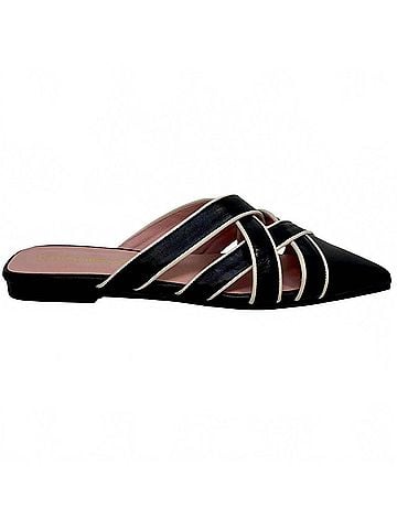 Pretty Ballerinas Women's Yvette Sandals in Black (view 1)