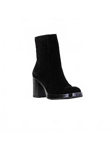 Eric Michael Women's Alice Boot in Black (view 2)
