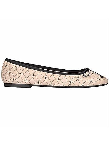 Pretty Ballerinas Women's Nicole Ballet Flats in Light Natural (view 1)