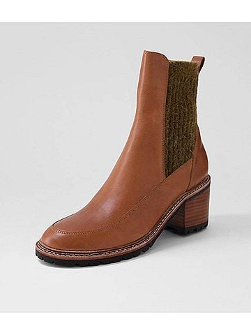 Django & Juliette Women's Barret Boots in Chestnut Leather (view 2)