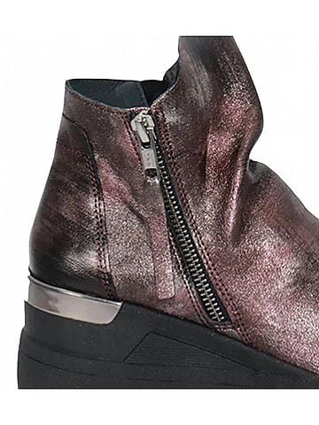 Eric Michael Women's Nancy Boots (view 2)