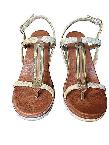 Cameo Wedges (view 1)