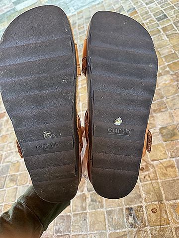 Earth Sandals (view 2)