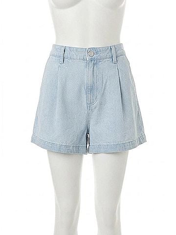 Bella Dahl Pleated Short in Oasis Spray Wash (view 1)