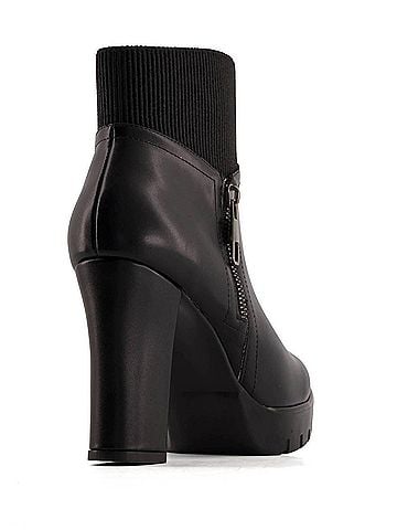 Andrea Women's Block Heel Boots in Black (view 2)