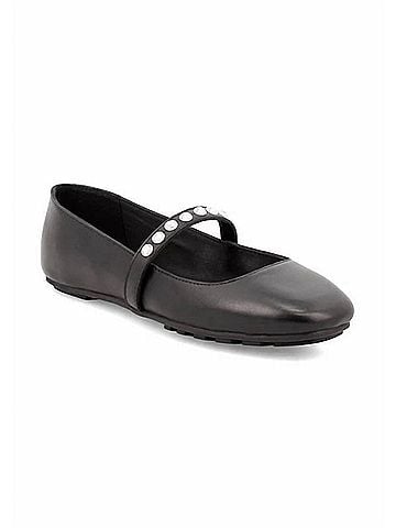 Mia Women's Karolin Ballet Flat Shoe (view 2)