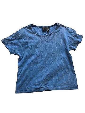 Lizwear by Liz Claiborne Short Sleeve T-Shirt (view 1)