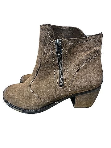 Earth Ankle Boots (view 2)