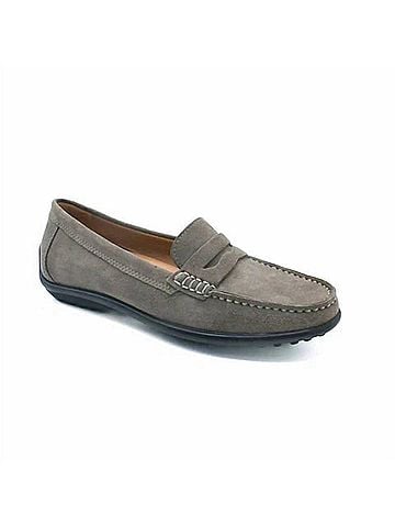 The Flexx Women's Winter Leather Loafer in Almond Tan (view 1)
