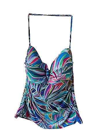 La Blanca Swimsuit Top (view 1)