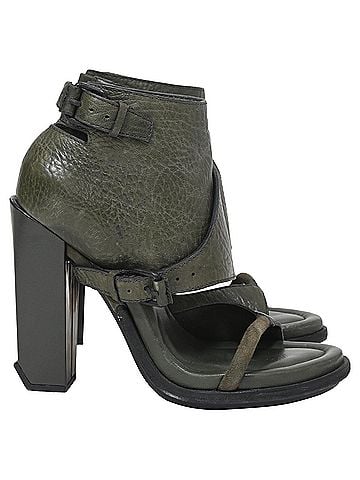 Alexander Wang Alexander Wang Buckle Detail Sandals in Green Leather (view 1)