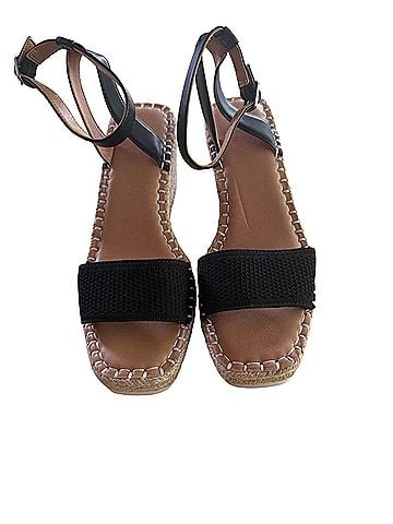 Crown Vintage Wedges (view 1)