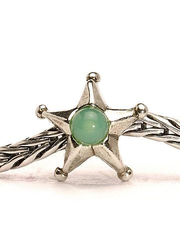 Trollbeads Women's Taurus Star Bead Charm in Green/ Gold (view 2)