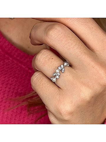 Starlette Anastasia Ring With Pearls in Silver (view 2)