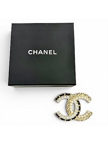 Chanel CHANEL B23V AB8609 Coco Mark Leather Rhinestone Faux Pearl Brooch Gold Black Made in Italy Women's with Box Very Popular Highly Recommended ? (view 2)