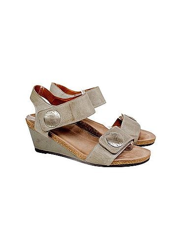 Taos Wedges (view 1)