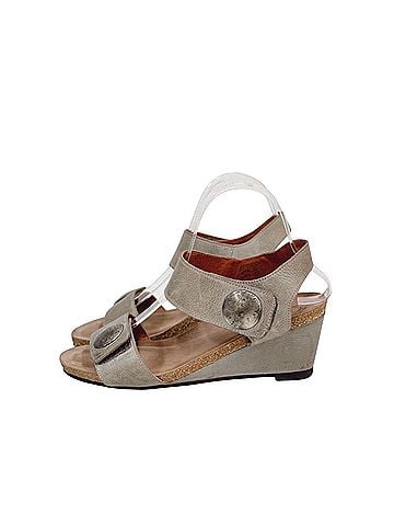 Taos Wedges (view 2)