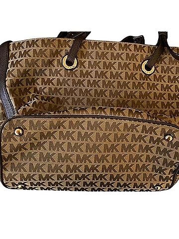 Michael Kors Jet Set Tote (view 2)