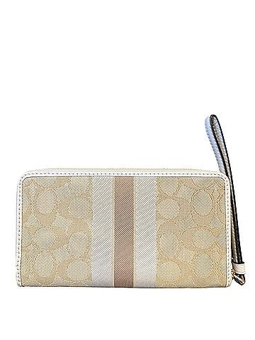 Coach Wristlet (view 2)