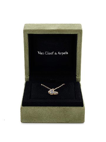 Van Cleef & Arpels Sweet Alhambra Butterfly Pendant Necklace 18K Yellow Gold and Mother of Pearl (view 2)