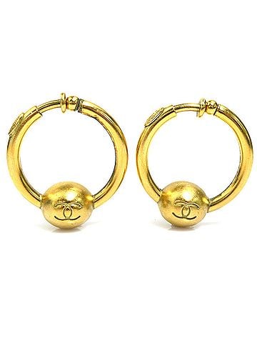 Chanel Chanel earrings, Coco Mark design, metal, gold, women's, e61893c (view 1)