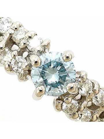 Unbranded 18K (18-karat white gold) ring with blue diamond (treated) and diamond. Total weight: 3.4g. Jewelry. (view 2)