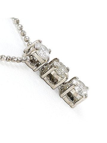 Unbranded 18K (18-karat white gold) necklace with 0.50 ct diamond, total weight 2.8g, 45cm length. Jewelry. (view 2)