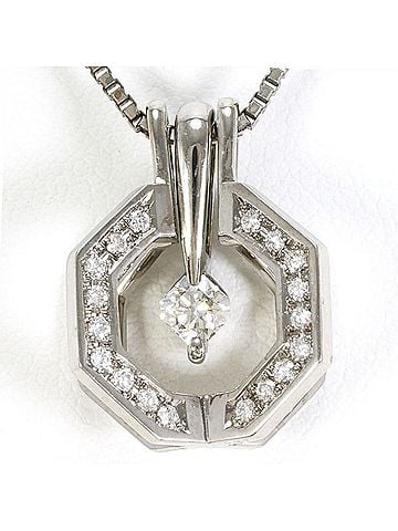Unbranded 18K (18-karat white gold) necklace with diamonds: 0.208 carats and 0.27 (VS1 clarity), certificate of authenticity. Total weight approximately 8.1g. Length 45cm. Jewelry. (view 1)