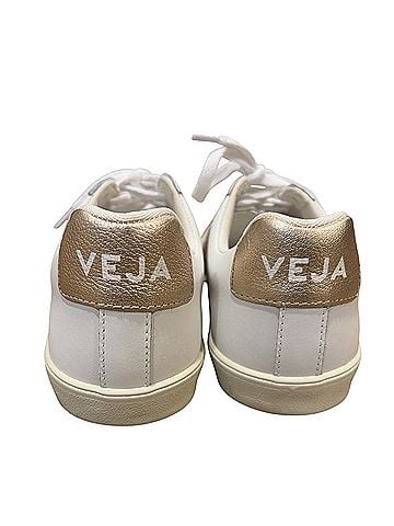 VEJA Sneakers (view 2)