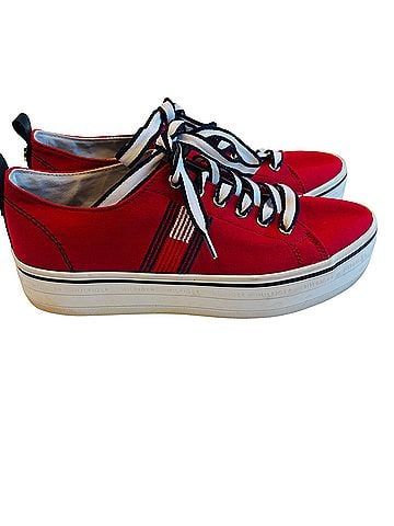 Tommy Hilfiger Sneakers (view 1)