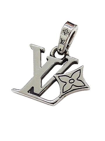 Louis Vuitton Louis Vuitton LOUIS VUITTON Charm Men's Brand Pendant Top LV Flower Silver M03091 LE2285 Accessory (view 1)