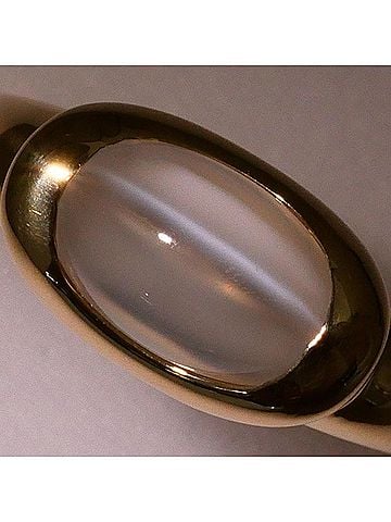 Unbranded 18K (18-karat) Yellow Gold Ring with Moonstone, Total Weight Approx. 3.0g, Jewelry (view 2)