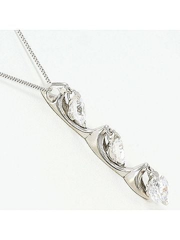 Unbranded 18K (18-karat white gold) necklace with cubic zirconia, total weight approximately 1.9g, 39cm, jewelry. (view 2)