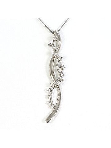 Unbranded 18K (18-karat white gold) necklace with a 0.14 carat diamond. Total weight approximately 3.8g. Approximately 45cm in length. Jewelry. (view 1)